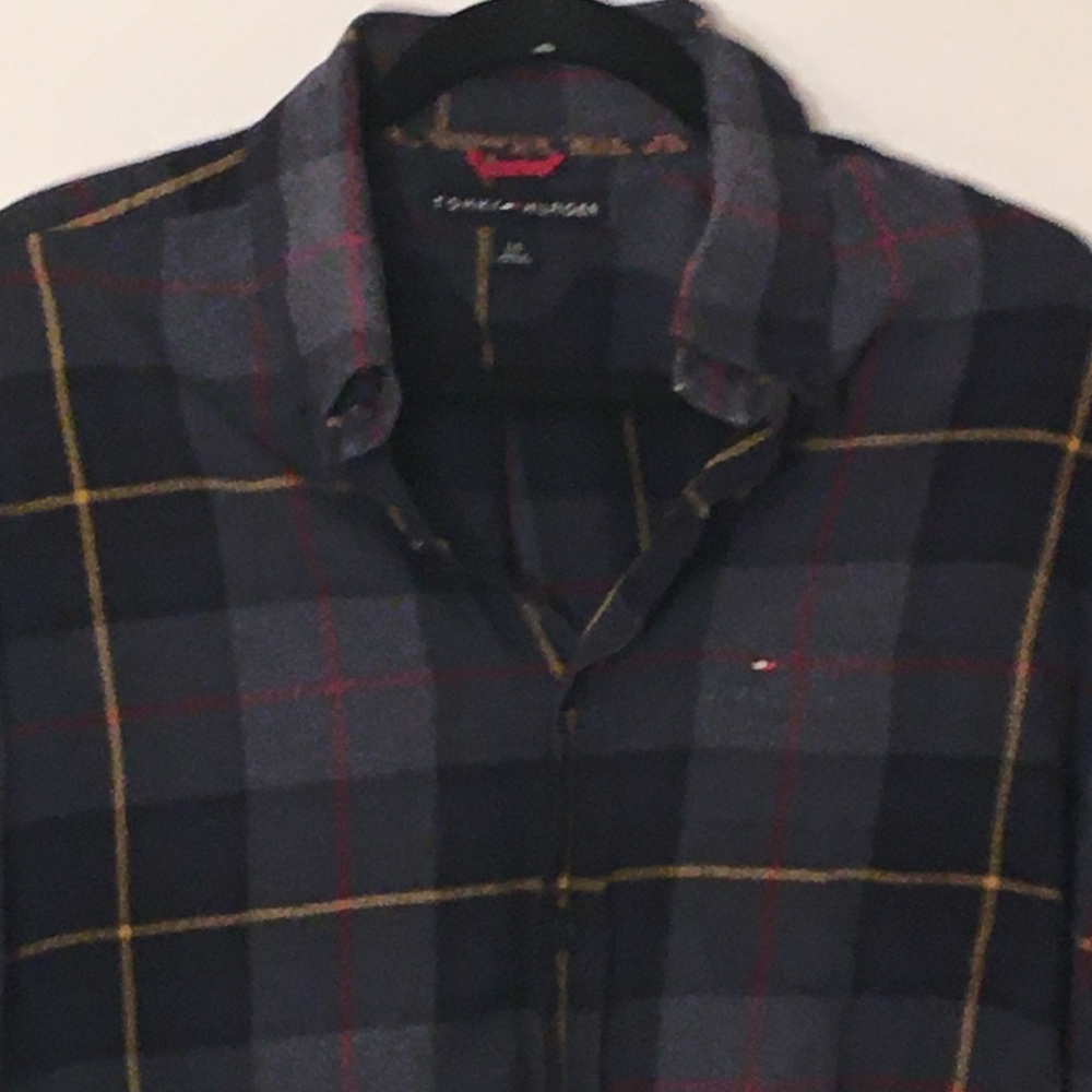 Tommy Hilfiger custom fit stretch plaid shirt